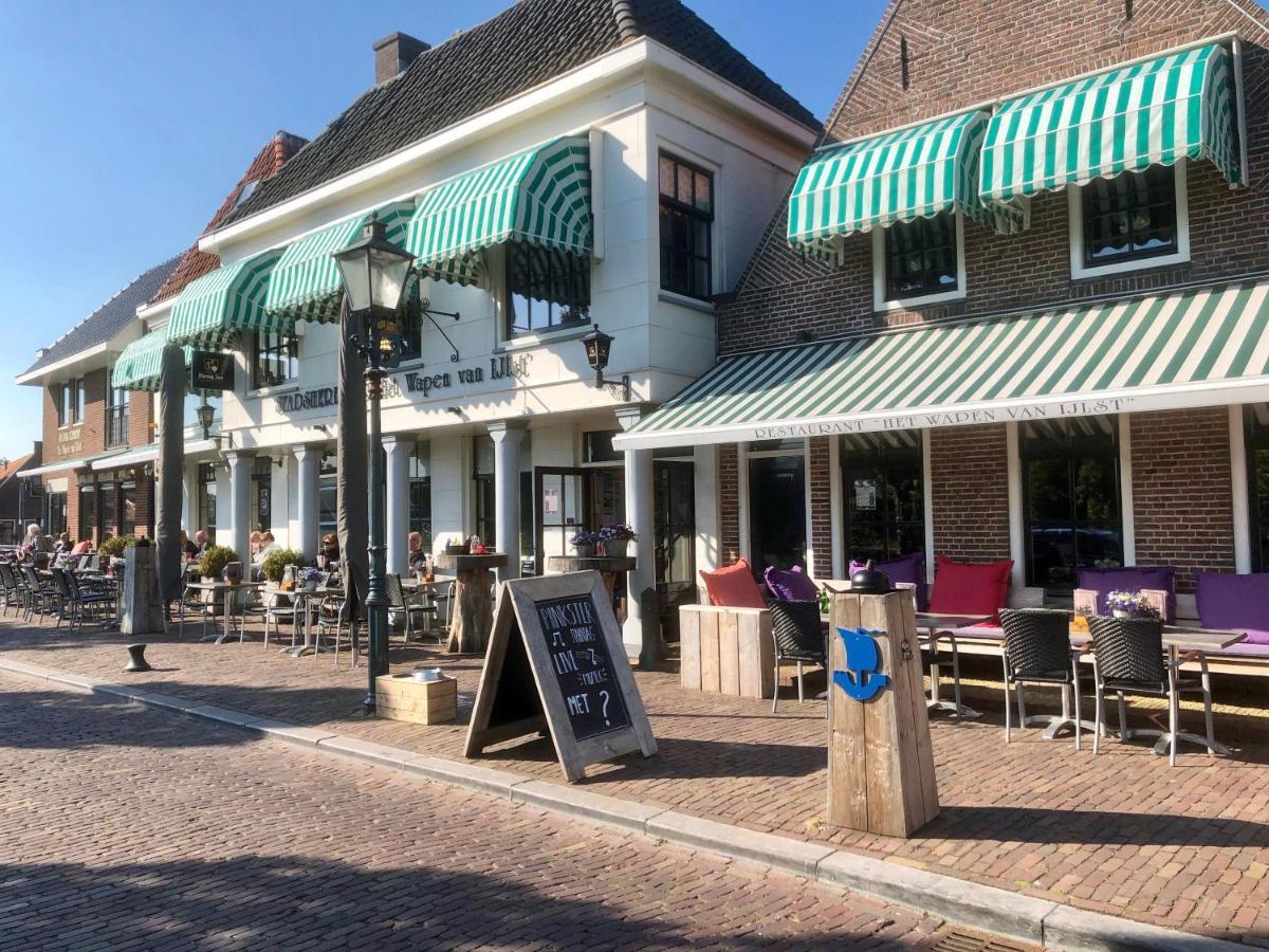 Stadsherberg 'Het Wapen Van Ijlst' Exterior foto