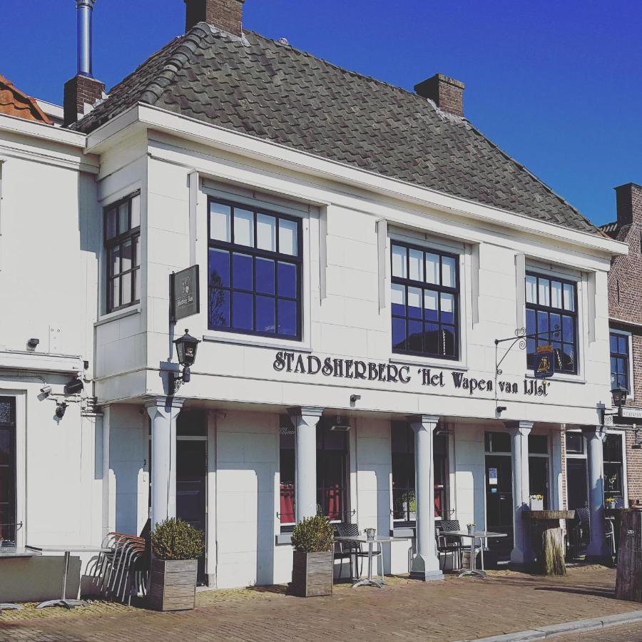 Stadsherberg 'Het Wapen Van Ijlst' Exterior foto