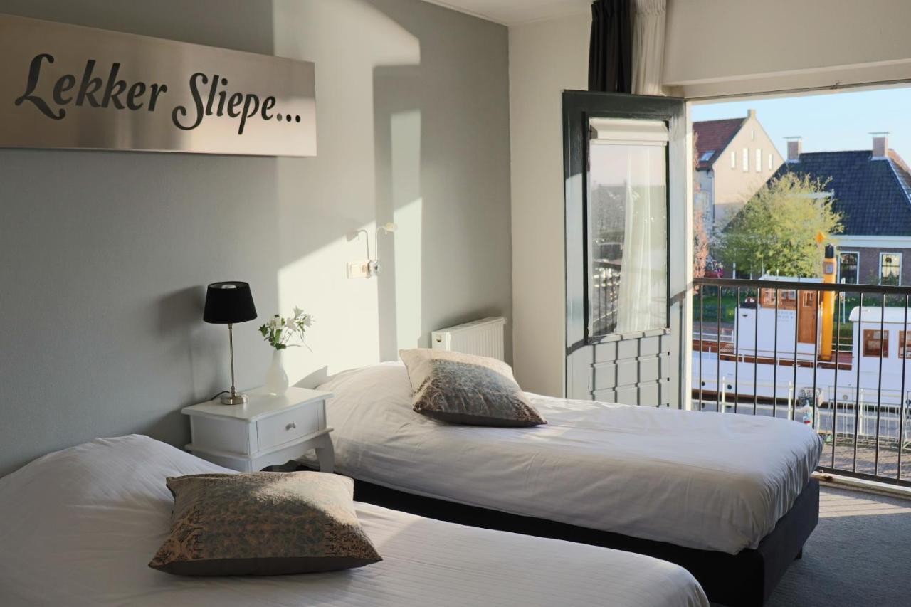 Stadsherberg 'Het Wapen Van Ijlst' Exterior foto